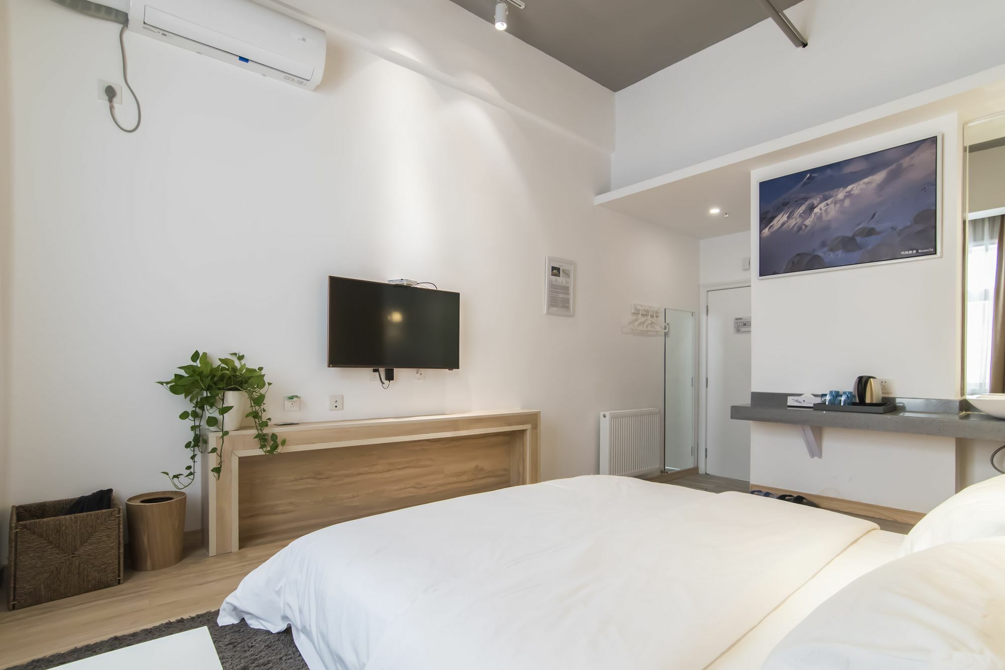 Masherbrum Outdoor Travelling Hostel Чэнду Экстерьер фото